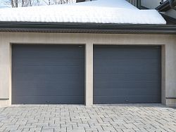 Секционные ворота 3200х2250 мм антрацитовые DoorHan rsd02