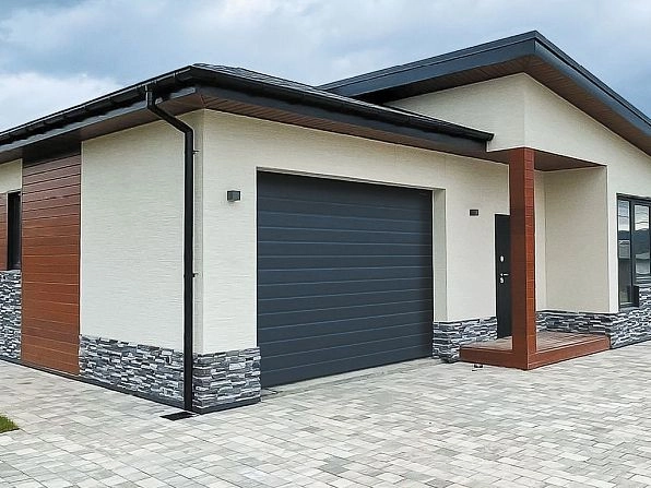 Секционные ворота 3100х2600 мм антрацитовые DoorHan RSD02, stavropol.doorhan.ru